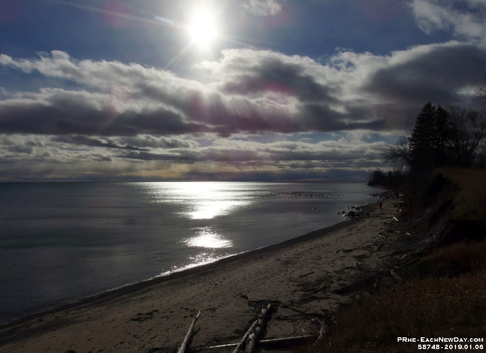 58748RoCrLe - Walking with Beth along the Waterfront Trail toward Pickering